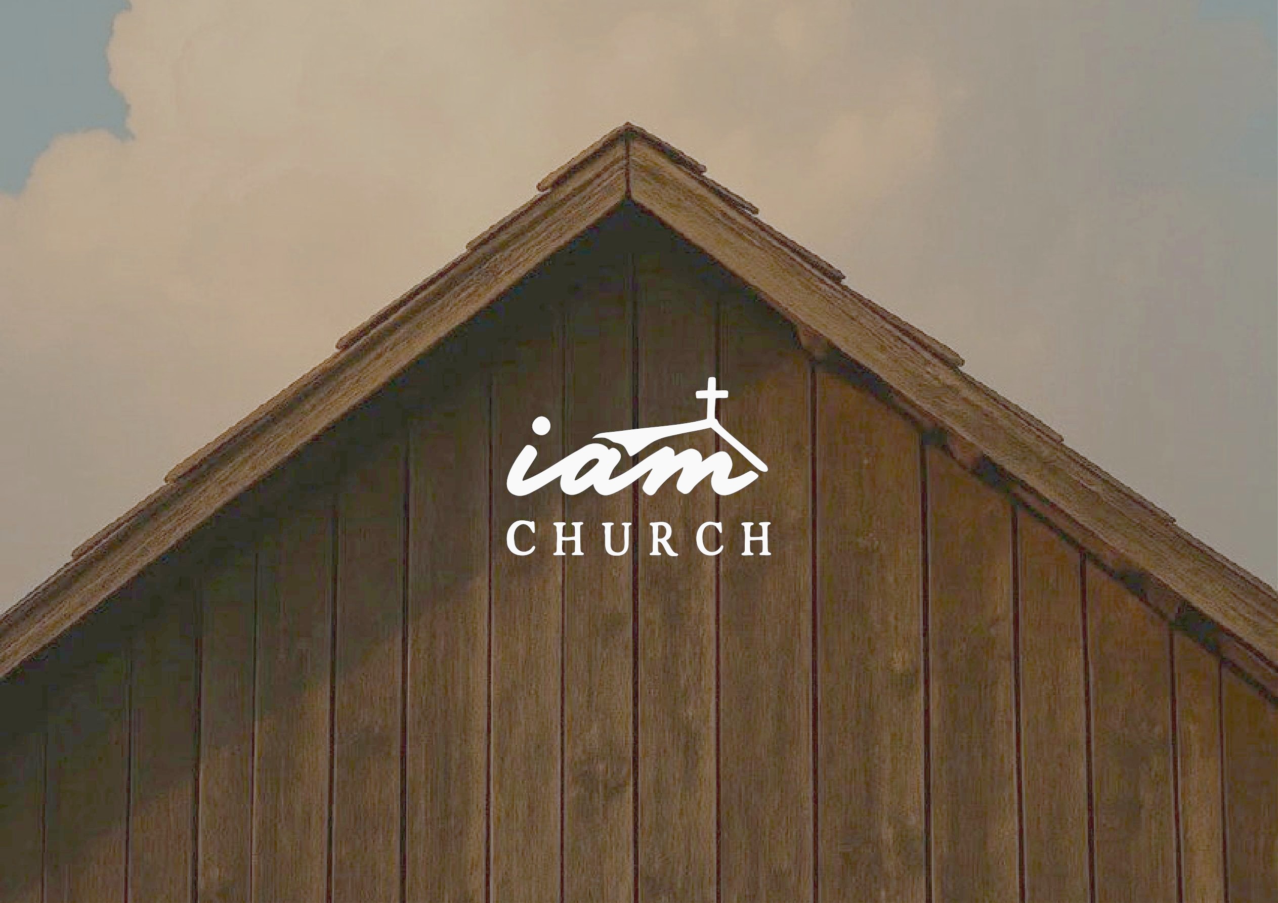 교회 지붕 실루엣과 iamCHURCH 로고
